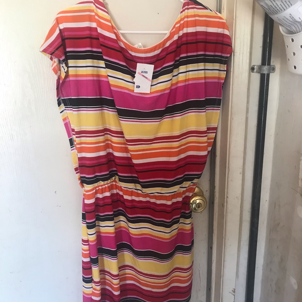 Multi Colored top - Picture 2 of 2